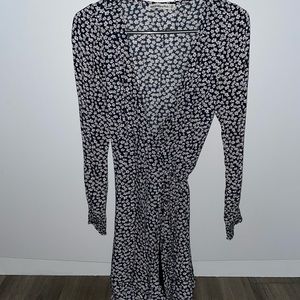 Abercrombie long sleeve flower dress size xs